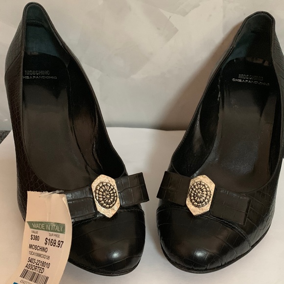 New Moschino Leather Classic Heeled Shoes - Picture 4 of 11